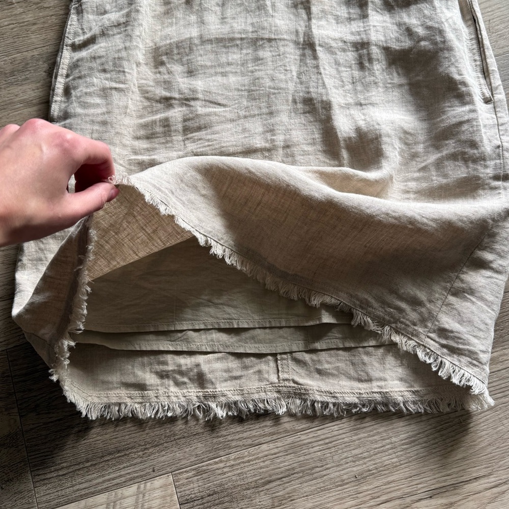 Tommy Bahama 2 Palms Ruffle Taupe Linen Shift Dress | XXS - Picture 9 of 9